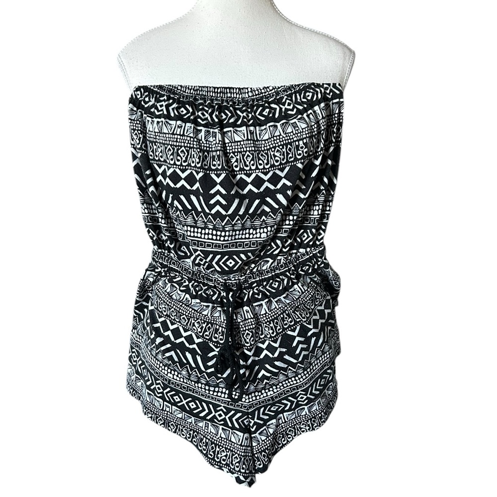 Mossimo Black and White Patterned Strapless Swim Coverup Romper S